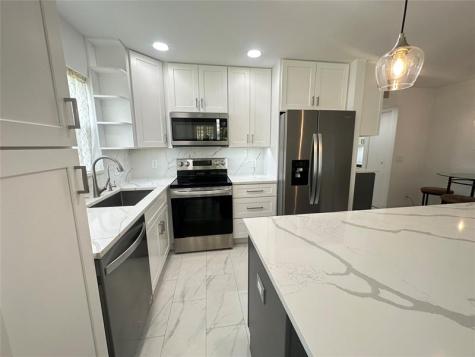 65 Upminster C Deerfield Beach FL 33442