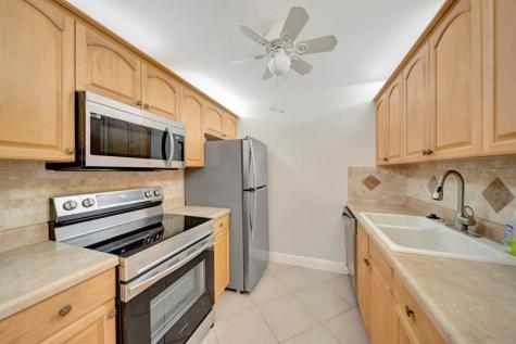 300 SW 134th Way Pembroke Pines FL 33027