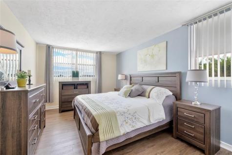 2811 Somerset Drive Lauderdale Lakes FL 33311
