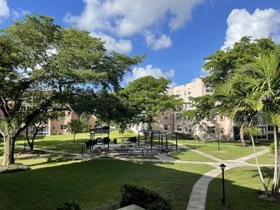 2811 Somerset Drive Lauderdale Lakes FL 33311
