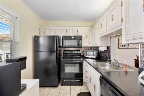 2811 Somerset Drive Lauderdale Lakes FL 33311