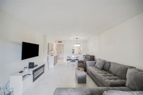 3039 Carambola Circle Pompano Beach FL 33066