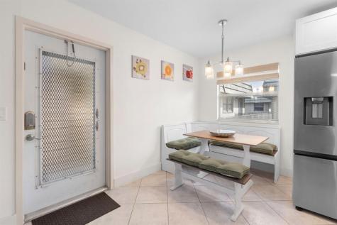 189 Brittany D Delray Beach FL 33446