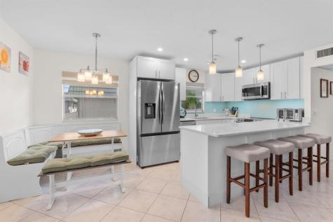 189 Brittany D Delray Beach FL 33446