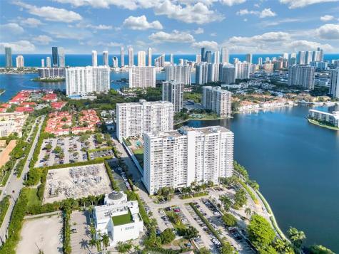 2851 NE 183rd Street Aventura FL 33160