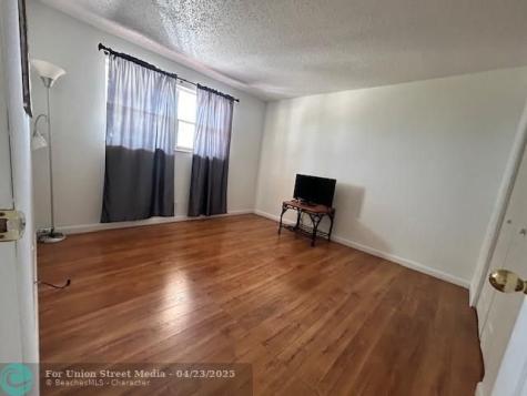 850 E Commercial Boulevard Oakland Park FL 33334