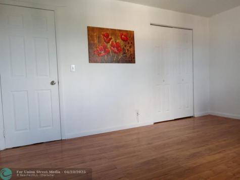 850 E Commercial Boulevard Oakland Park FL 33334
