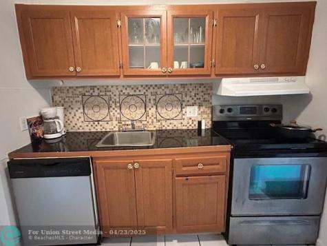 850 E Commercial Boulevard Oakland Park FL 33334