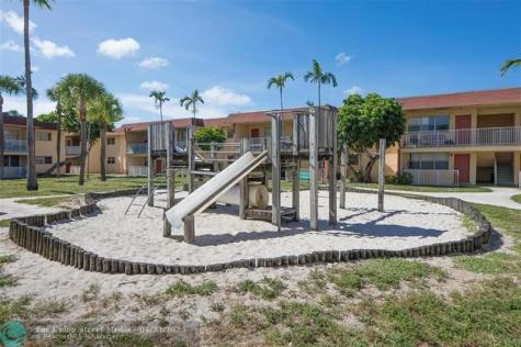 850 E Commercial Boulevard Oakland Park FL 33334
