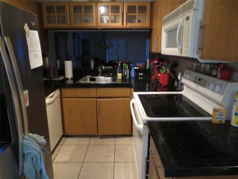 9553 W Mcnab Road Tamarac FL 33321