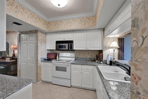 2880 NE 14th Street Causeway Pompano Beach FL 33062