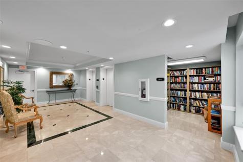 2880 NE 14th Street Causeway Pompano Beach FL 33062