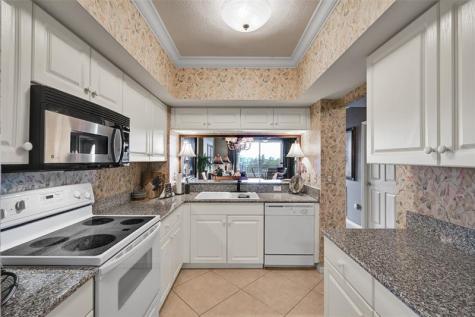 2880 NE 14th Street Causeway Pompano Beach FL 33062