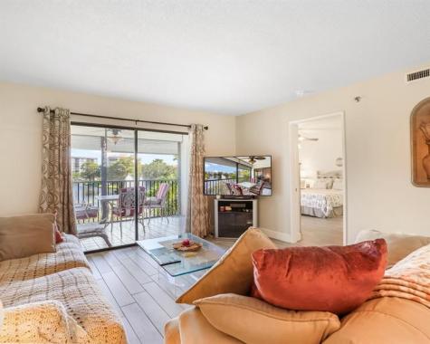 2334 S Cypress Bend Drive Pompano Beach FL 33069