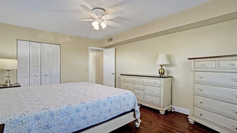 1036 Guildford B Boca Raton FL 33434