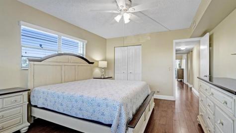 1036 Guildford B Boca Raton FL 33434