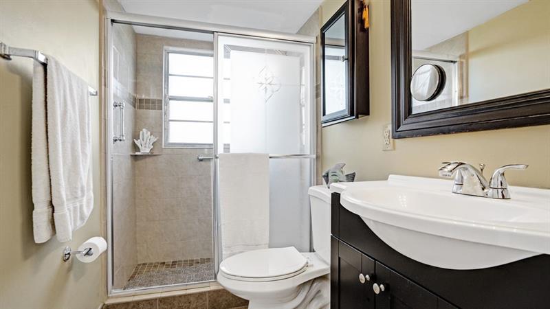 1036 Guildford B Boca Raton FL 33434