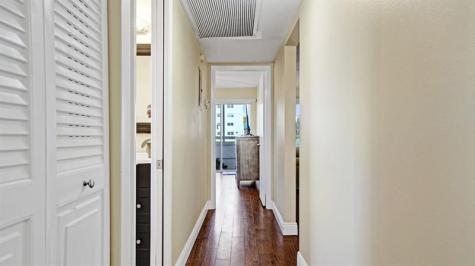 1036 Guildford B Boca Raton FL 33434