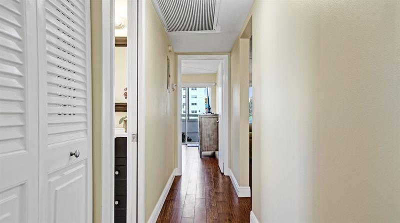 1036 Guildford B Boca Raton FL 33434