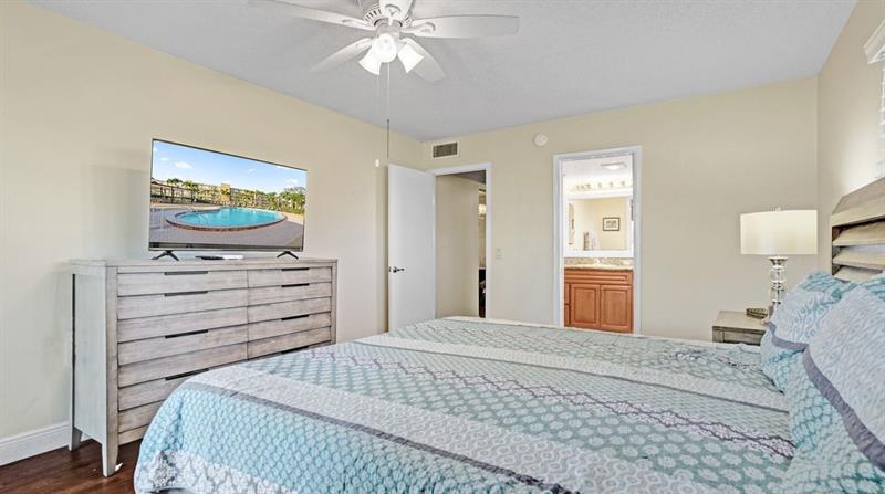 1036 Guildford B Boca Raton FL 33434