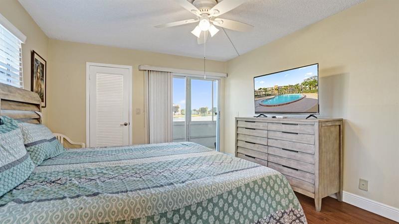 1036 Guildford B Boca Raton FL 33434