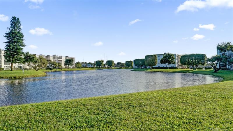 1036 Guildford B Boca Raton FL 33434