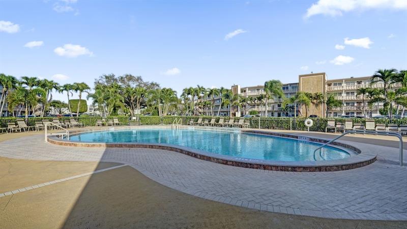 1036 Guildford B Boca Raton FL 33434