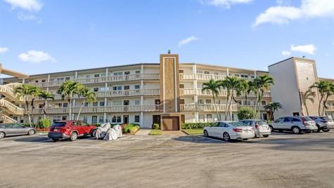 1036 Guildford B Boca Raton FL 33434