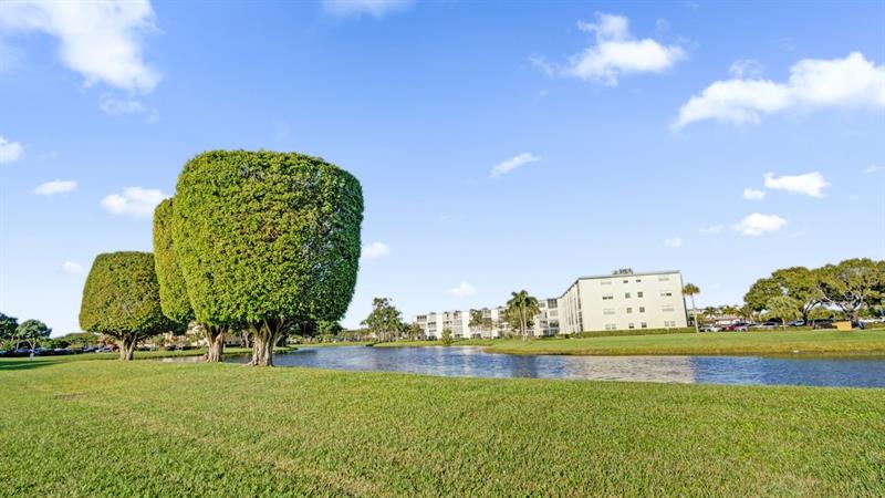 1036 Guildford B Boca Raton FL 33434