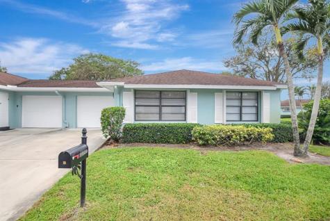 9800 Pecan Tree Drive Boynton Beach FL 33436