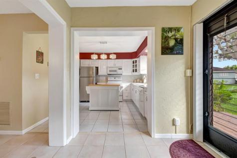 9800 Pecan Tree Drive Boynton Beach FL 33436