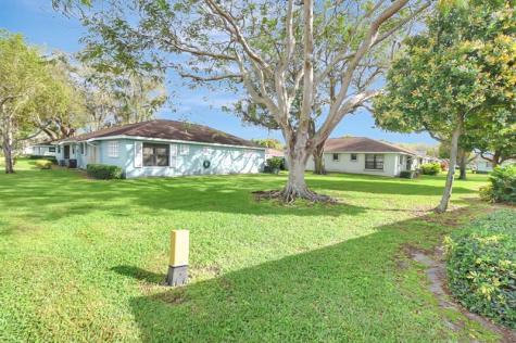 9800 Pecan Tree Drive Boynton Beach FL 33436