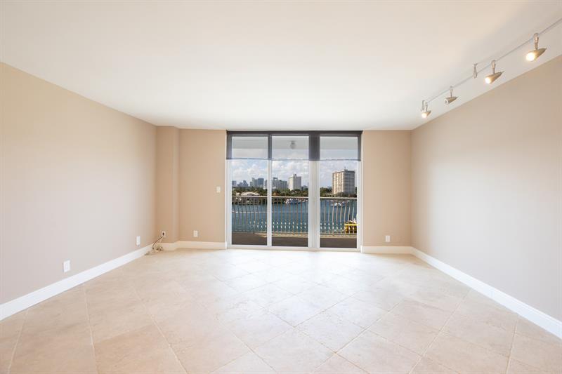 1 Las Olas Circle Fort Lauderdale FL 33316