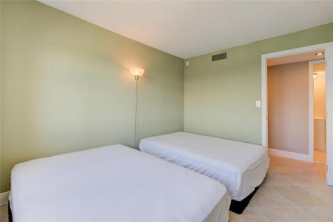 1 Las Olas Circle Fort Lauderdale FL 33316