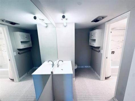 1 Las Olas Circle Fort Lauderdale FL 33316