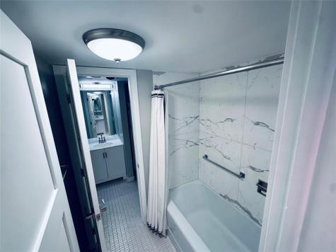 1 Las Olas Circle Fort Lauderdale FL 33316