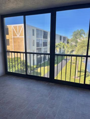 7351 Kinghurst Drive Delray Beach FL 33446