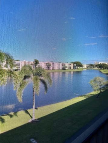 7351 Kinghurst Drive Delray Beach FL 33446