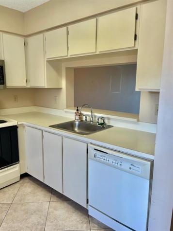 7351 Kinghurst Drive Delray Beach FL 33446