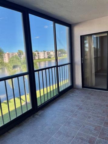 7351 Kinghurst Drive Delray Beach FL 33446