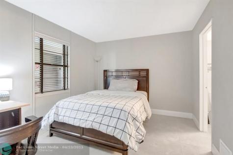 501 SW 11th Place Boca Raton FL 33432