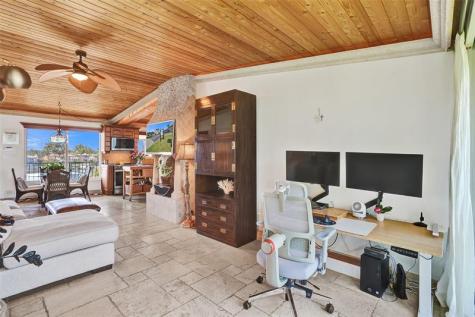 1039 Hillsboro Mile Hillsboro Beach FL 33062
