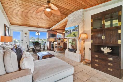 1039 Hillsboro Mile Hillsboro Beach FL 33062