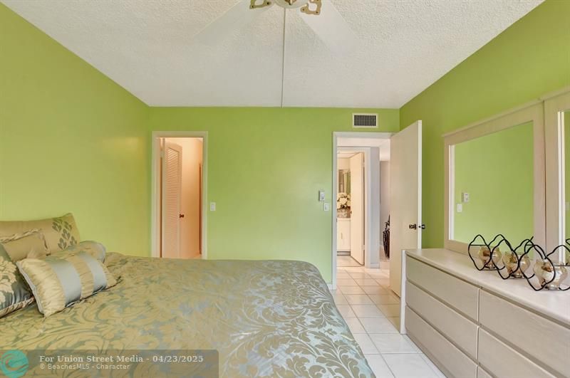 204 Burgundy E Delray Beach FL 33484