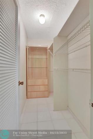 204 Burgundy E Delray Beach FL 33484