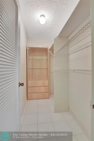 204 Burgundy E Delray Beach FL 33484