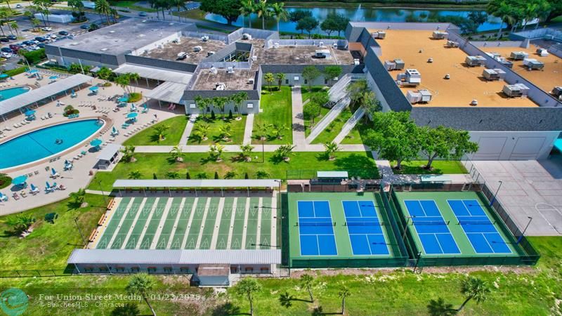 204 Burgundy E Delray Beach FL 33484