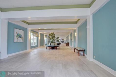 204 Burgundy E Delray Beach FL 33484