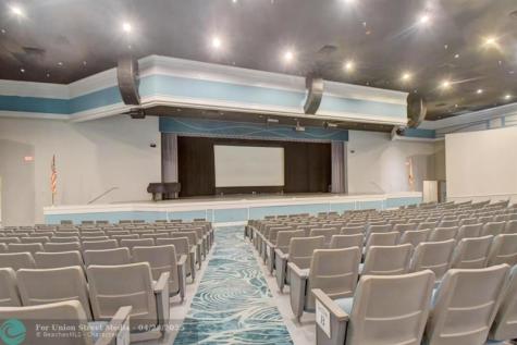 204 Burgundy E Delray Beach FL 33484