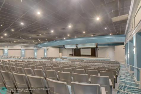 204 Burgundy E Delray Beach FL 33484